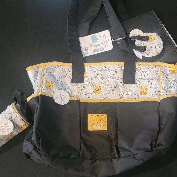 NWT Winnie The Pooh Diaper Bag Set. 8 pieces. Never Used - Picture 15 of 15